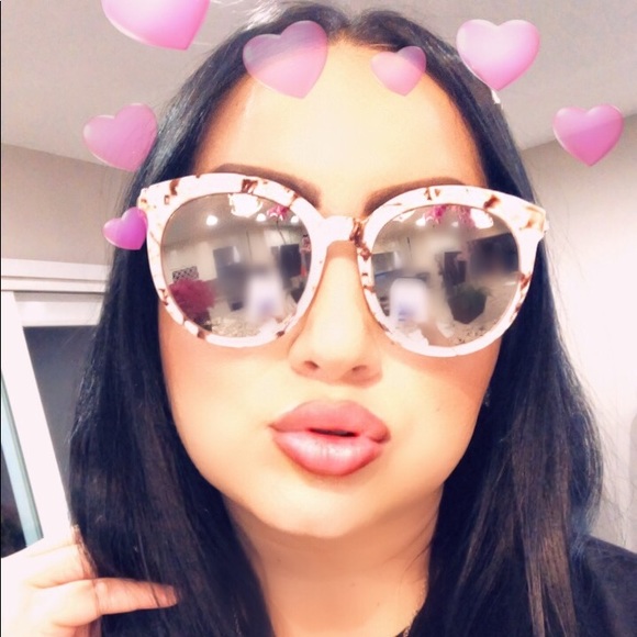 NEW✨ White Marble Sunglasses 😍 - Picture 2 of 6